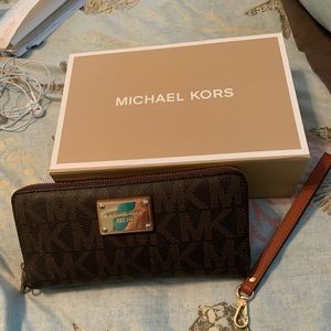Michael Kors wallet